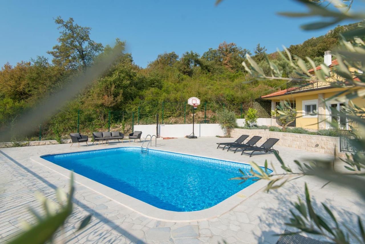 Villa Belle Air แฮร์เซ็ก-โนวี ภายนอก รูปภาพ
